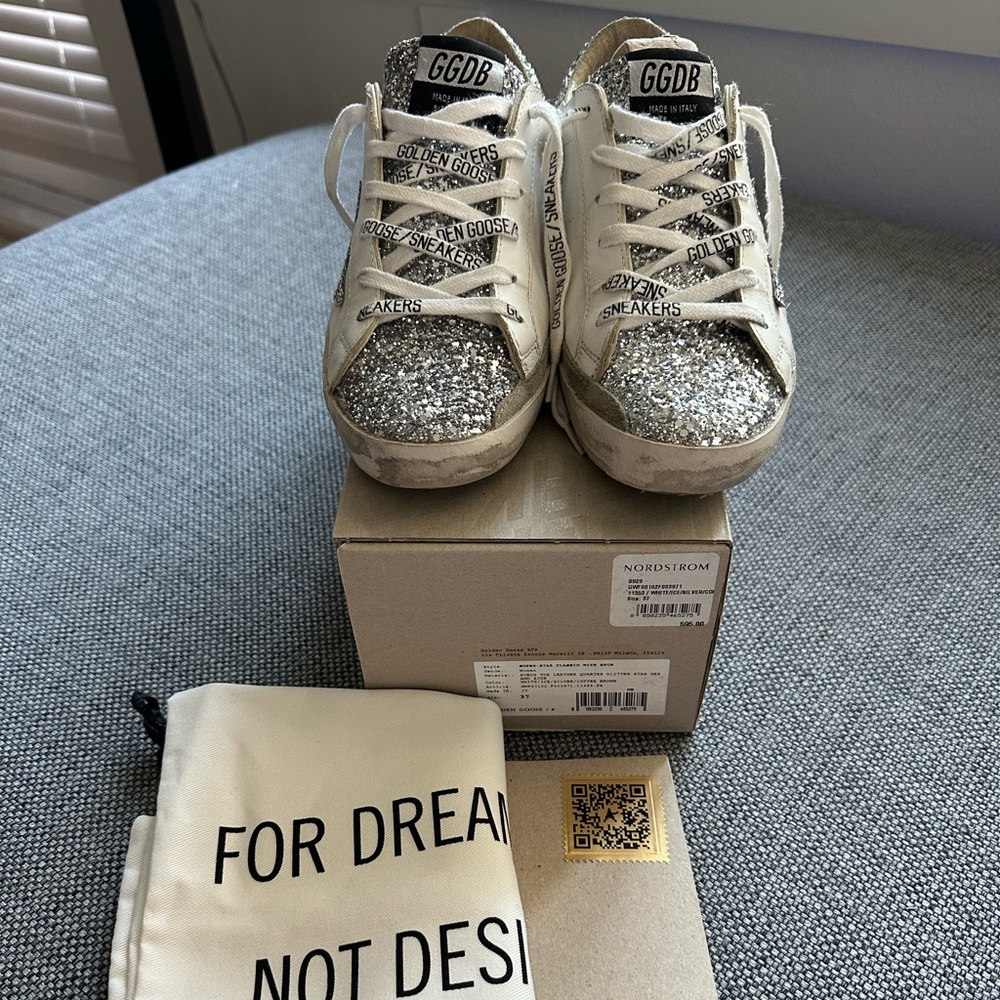 Golden Goose Sequined Super-Star